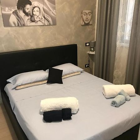 Via Serradifalco, Zona Via Dante Palermo Exteriör bild